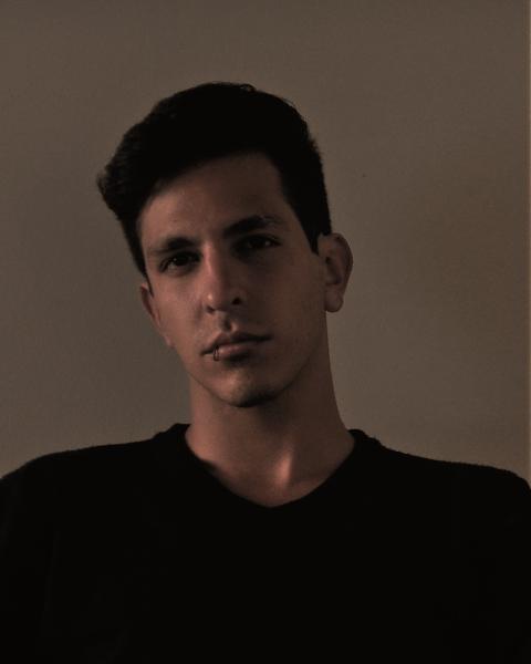 
          "GE DIGITAL CAMERA"<br>
          February 07, 2019<br>
          J1250<br>
          14 mm, f/19/5, 1/21 s, ISO200
          